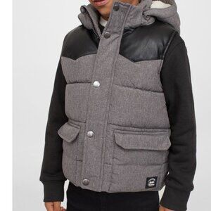H&M Kids Hooded Vest with Black Accents size 4-6T LIKE NEW